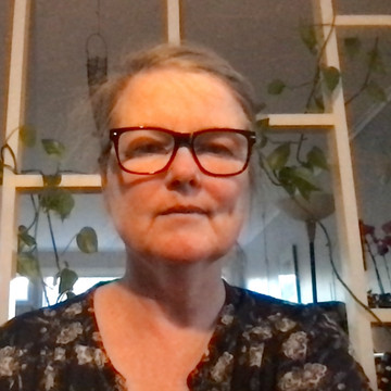 Photo of Lucy Moffatt